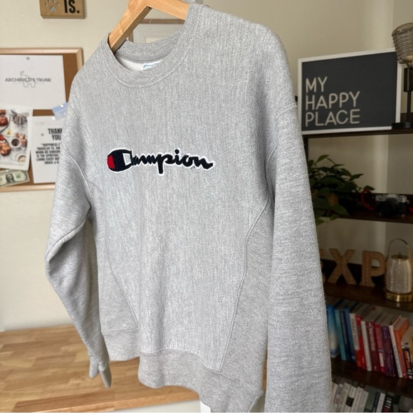 Vintage Champion Women’s Reverse Weave Logo Sweatshirt Size XS - Picture 3 of 10